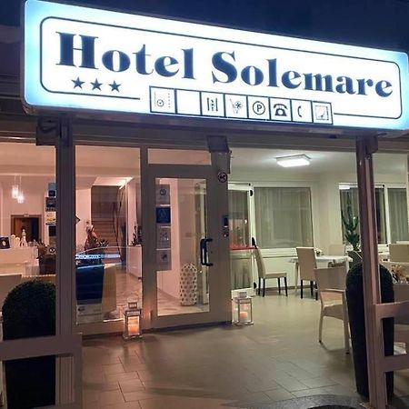 Hotel Solemare Чезенатико Екстериор снимка