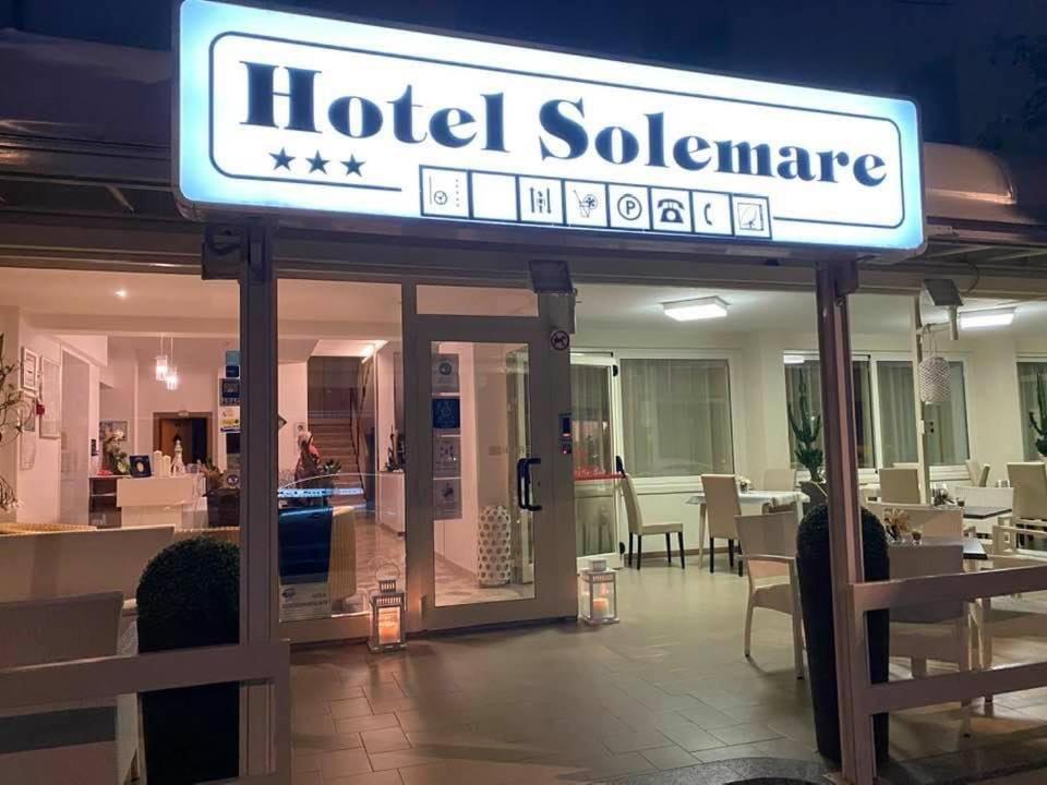 Hotel Solemare Чезенатико Екстериор снимка
