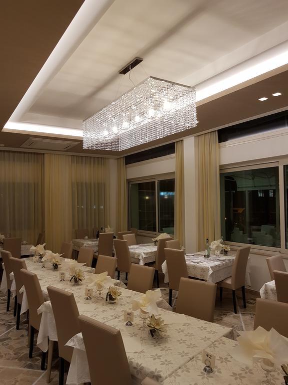 Hotel Solemare Чезенатико Екстериор снимка