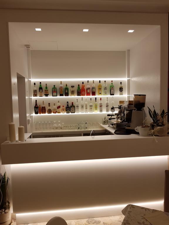 Hotel Solemare Чезенатико Екстериор снимка